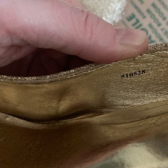 ⭐️$10 Charollete Ruse sparkle gold pumps - Picture 3 of 3
